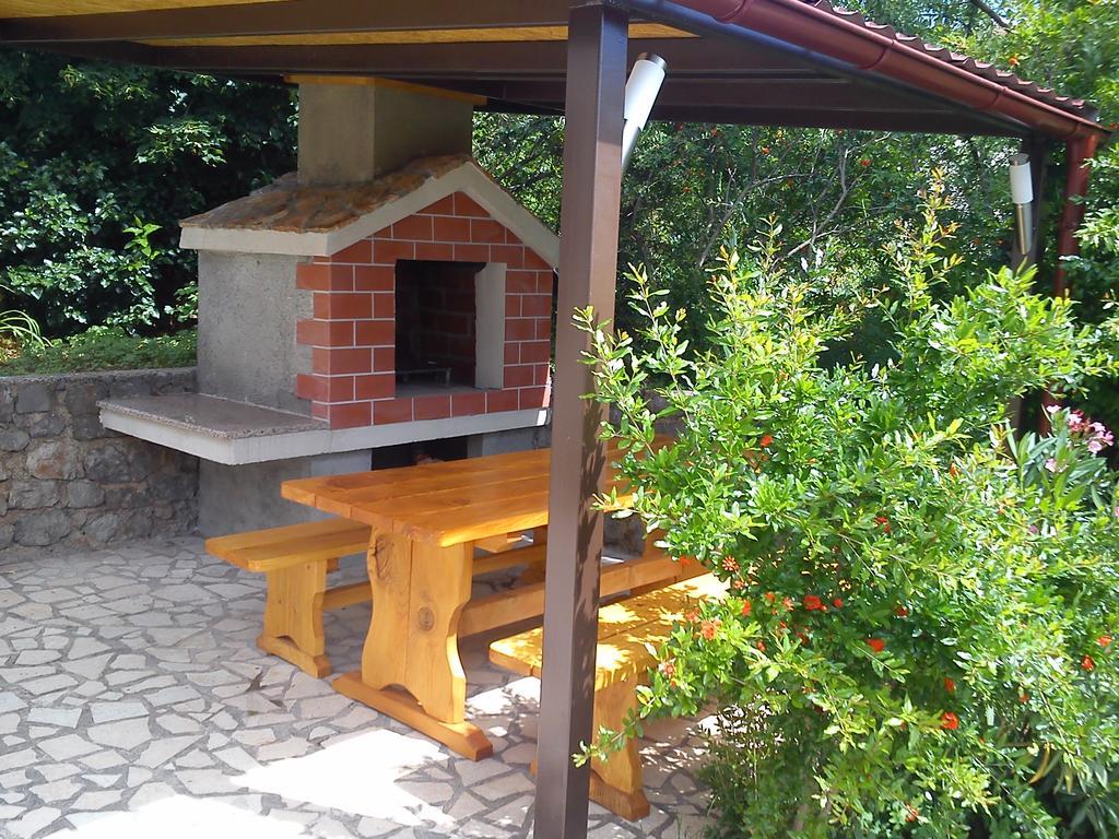Apartment Tomislav Сень Екстер'єр фото